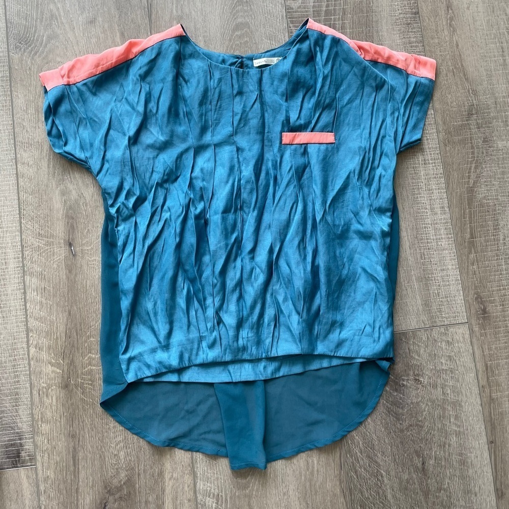 Lavand Pleated Short Sleeve Blouse Size Small